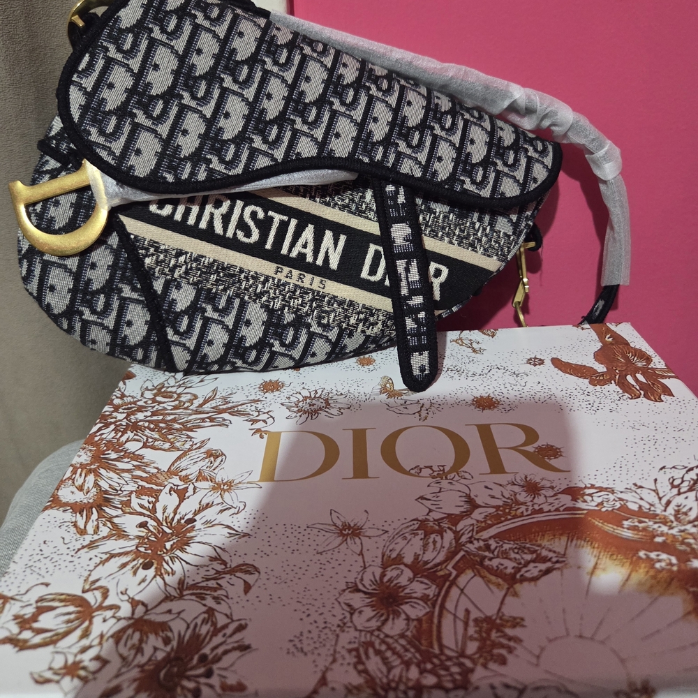 Black and White Saddle Bag